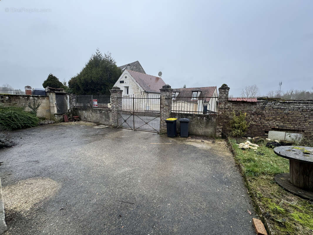 Maison à SAINTINES