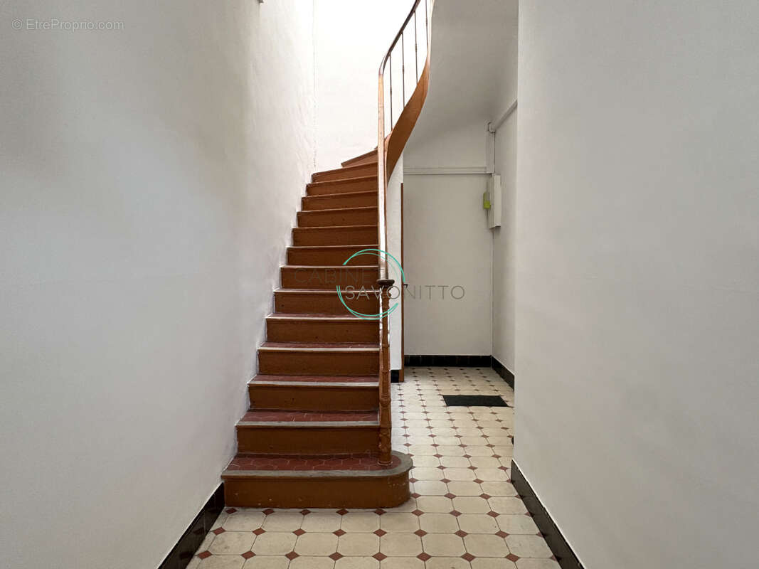 Appartement à MARSEILLE-7E