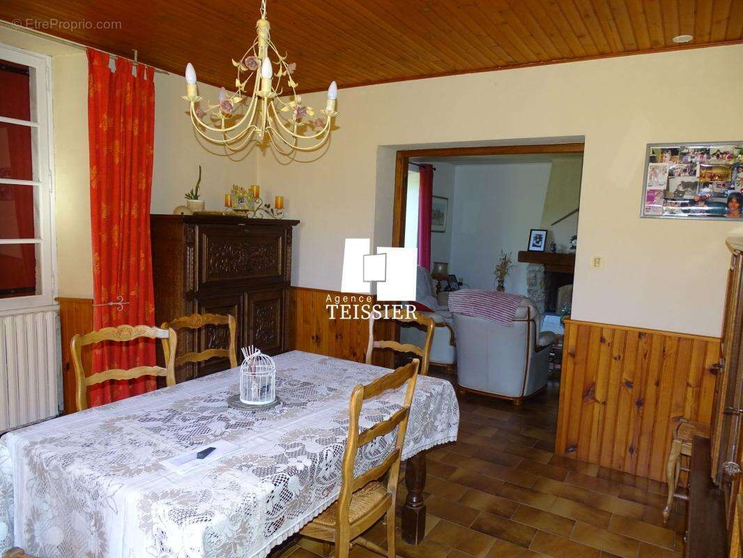 Maison à UZES