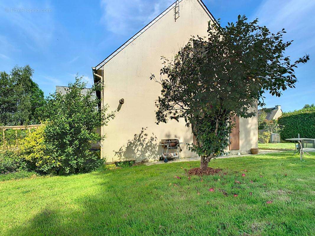 Maison à MINIAC-SOUS-BECHEREL