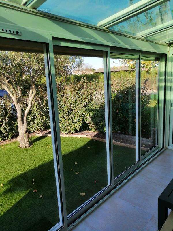 Maison à JONQUIERES-SAINT-VINCENT