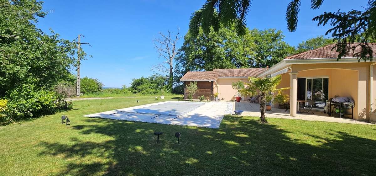 Maison à BOSMIE-L'AIGUILLE
