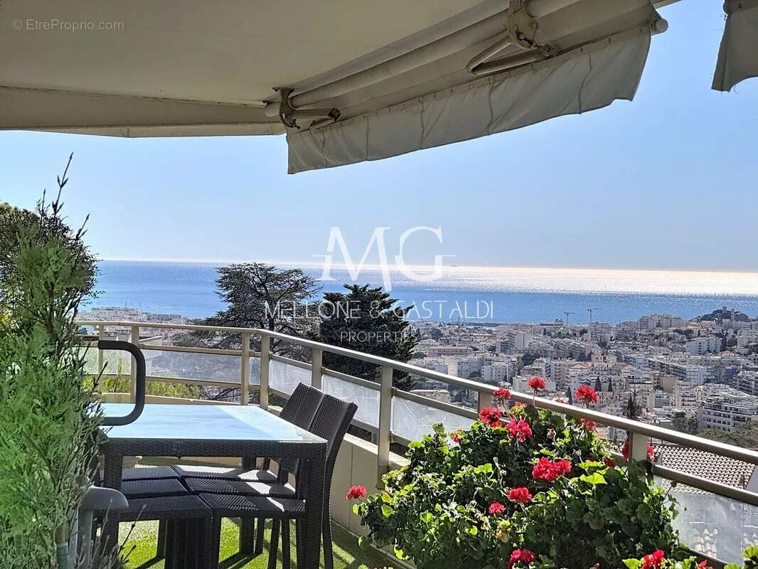 Appartement à LE CANNET