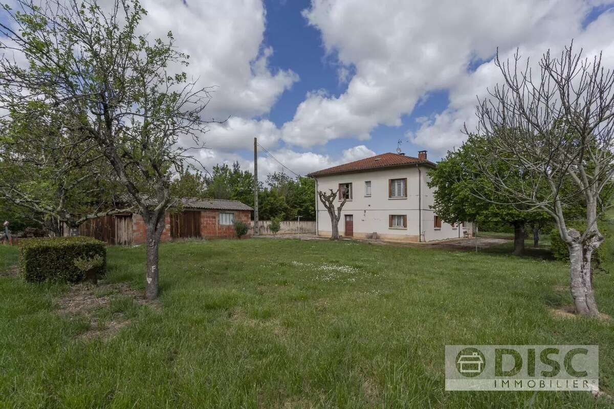Spacieuse et lumineuse maison de village avec jardin. - photo 19