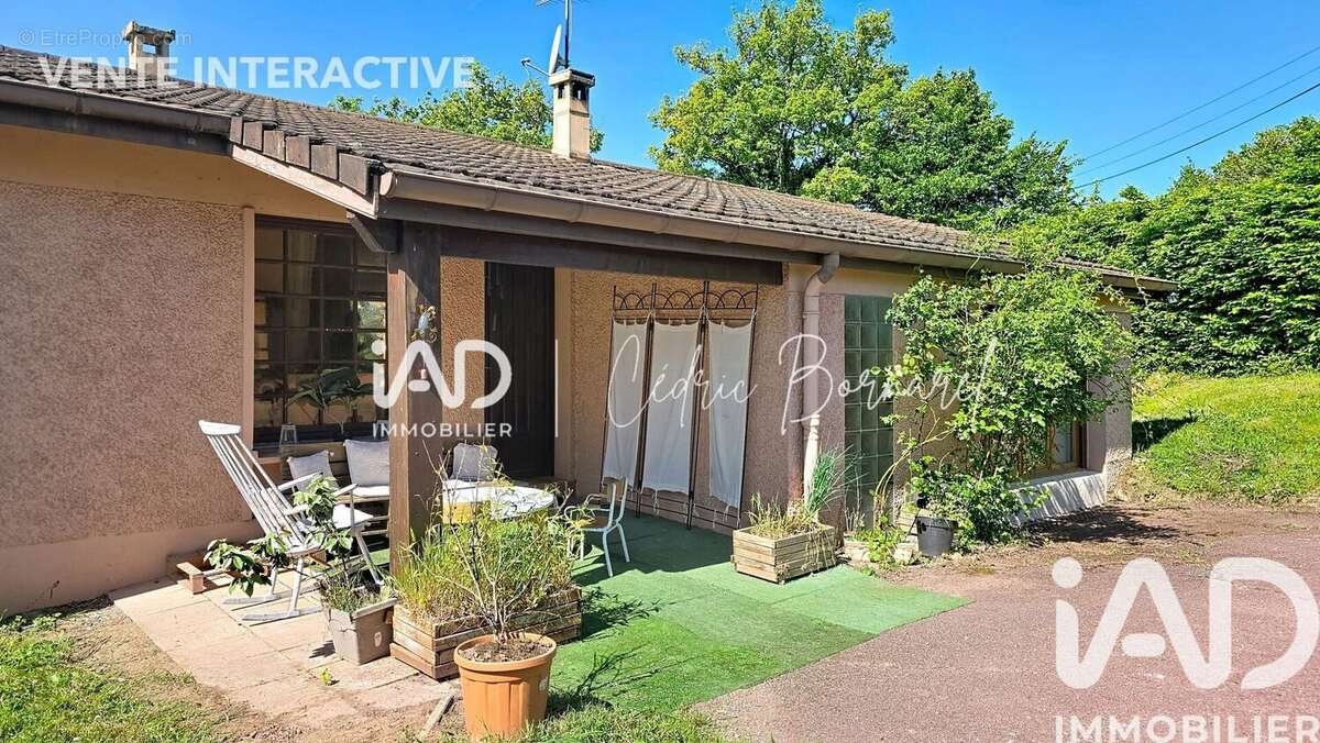 Photo 2 - Maison à CHALAMONT