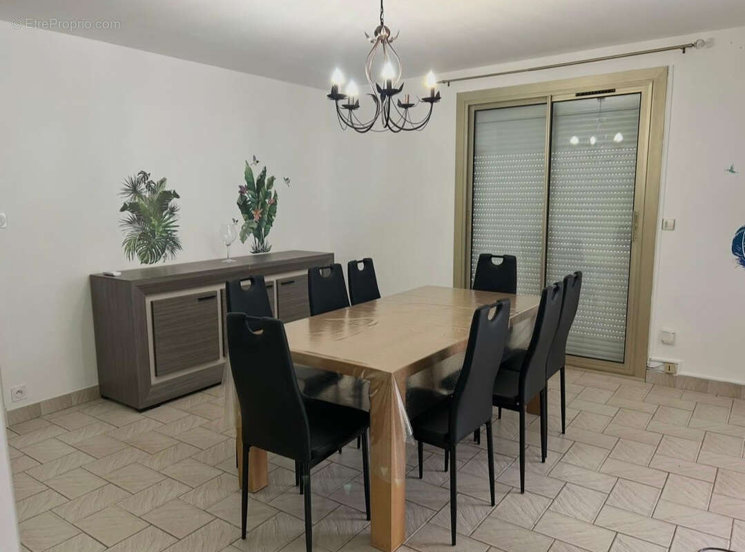 Maison à SIX-FOURS-LES-PLAGES