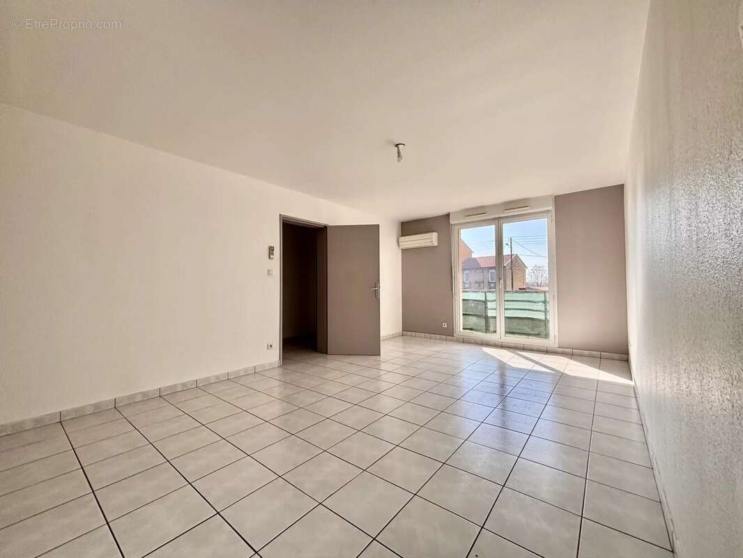 Appartement à ECROUVES