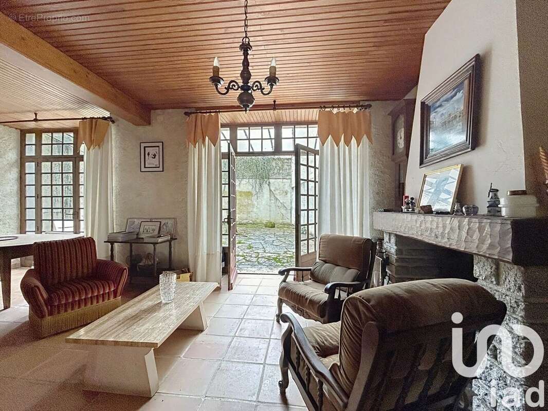 Photo 4 - Maison à MASSIGNAC