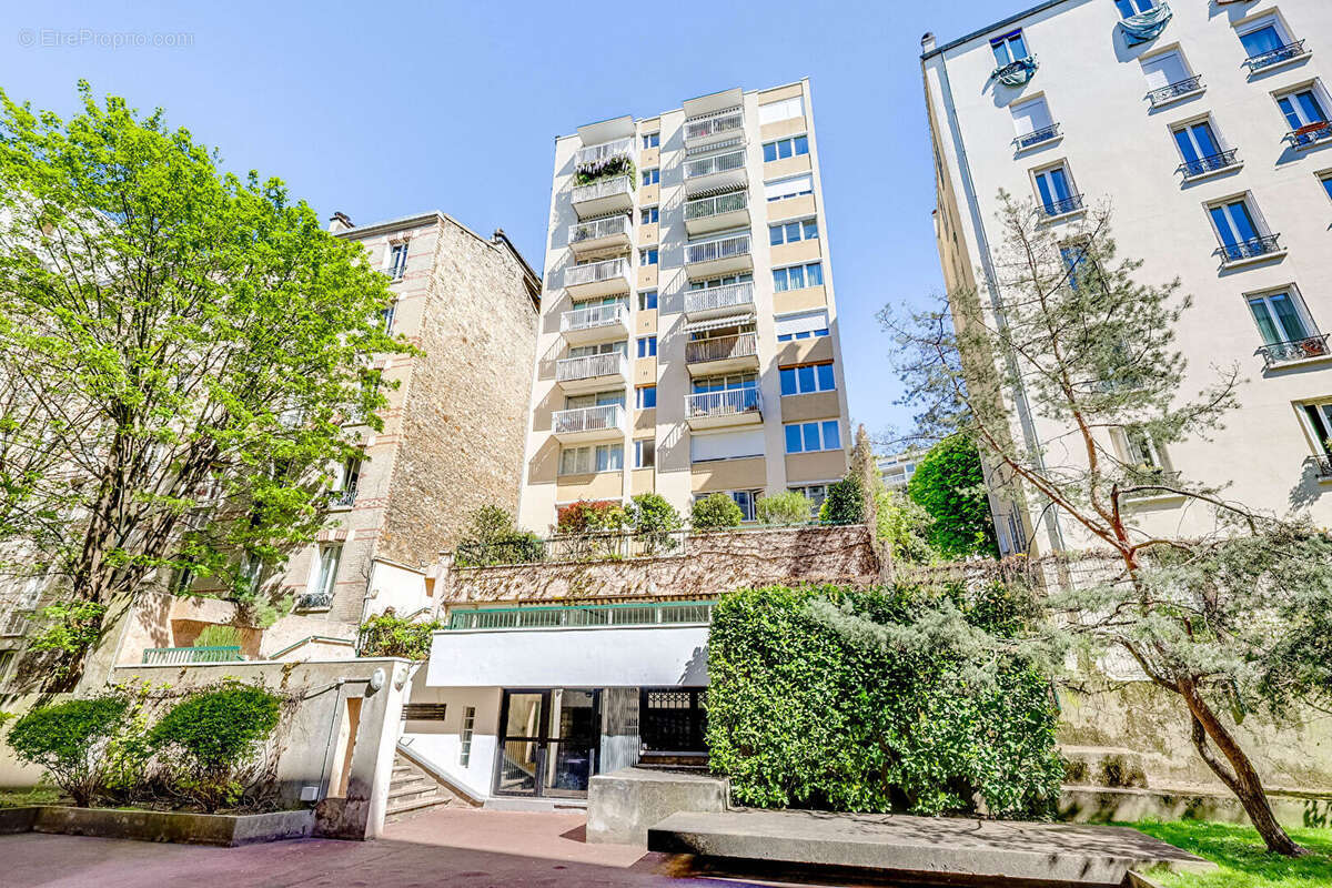 Appartement à PARIS-20E