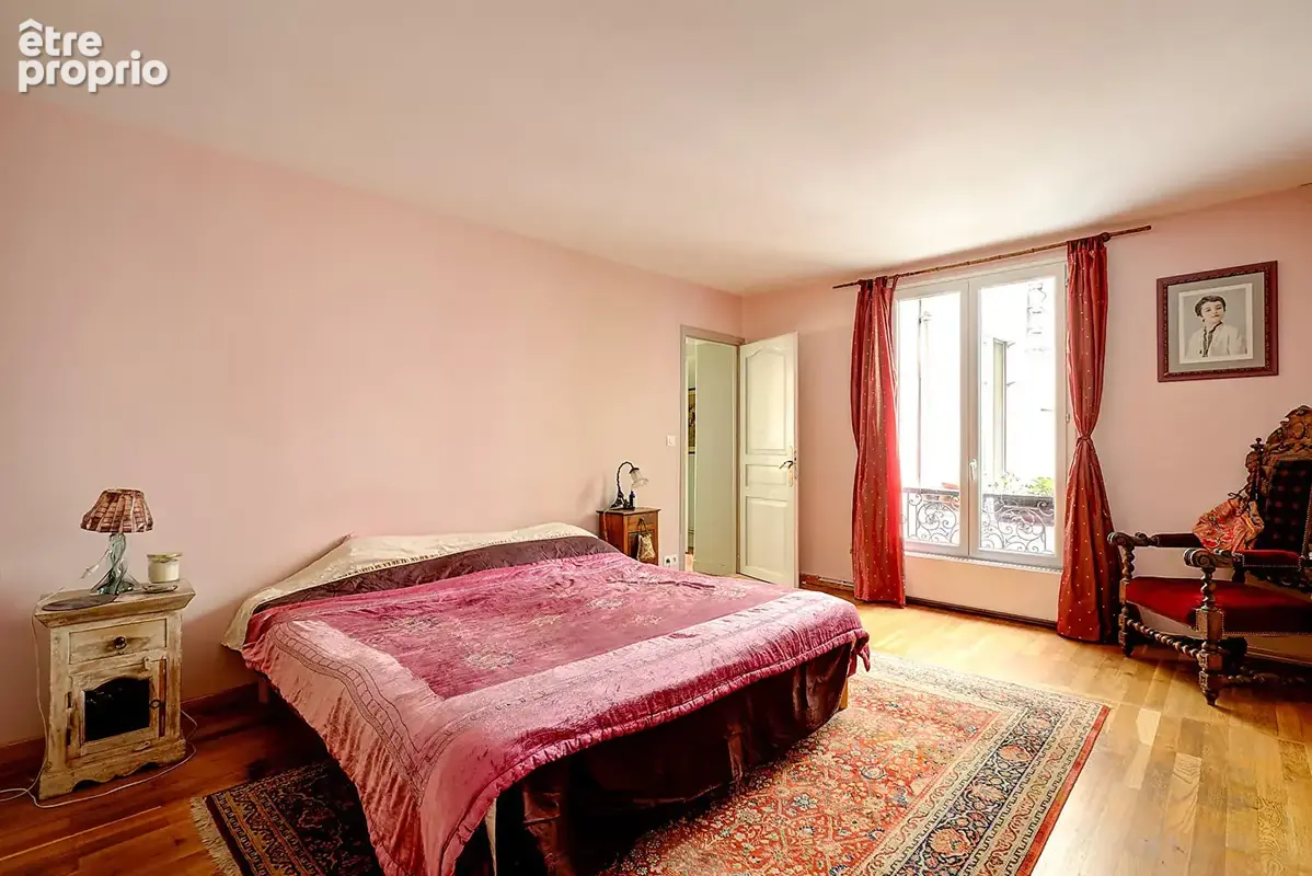 Montmartre  abbesses / 4 pièces de caractère de 103 m² au calme absolu - photo 9