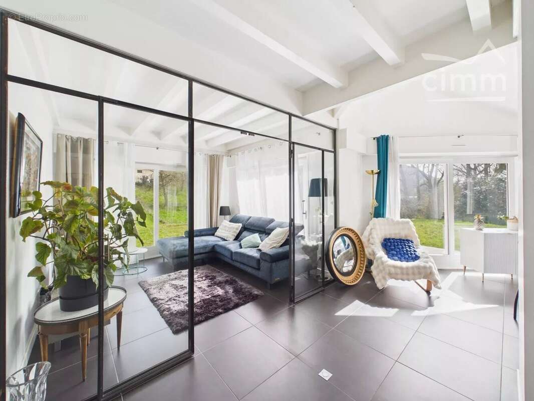 Maison à SAINT-MARTIN-LE-VINOUX