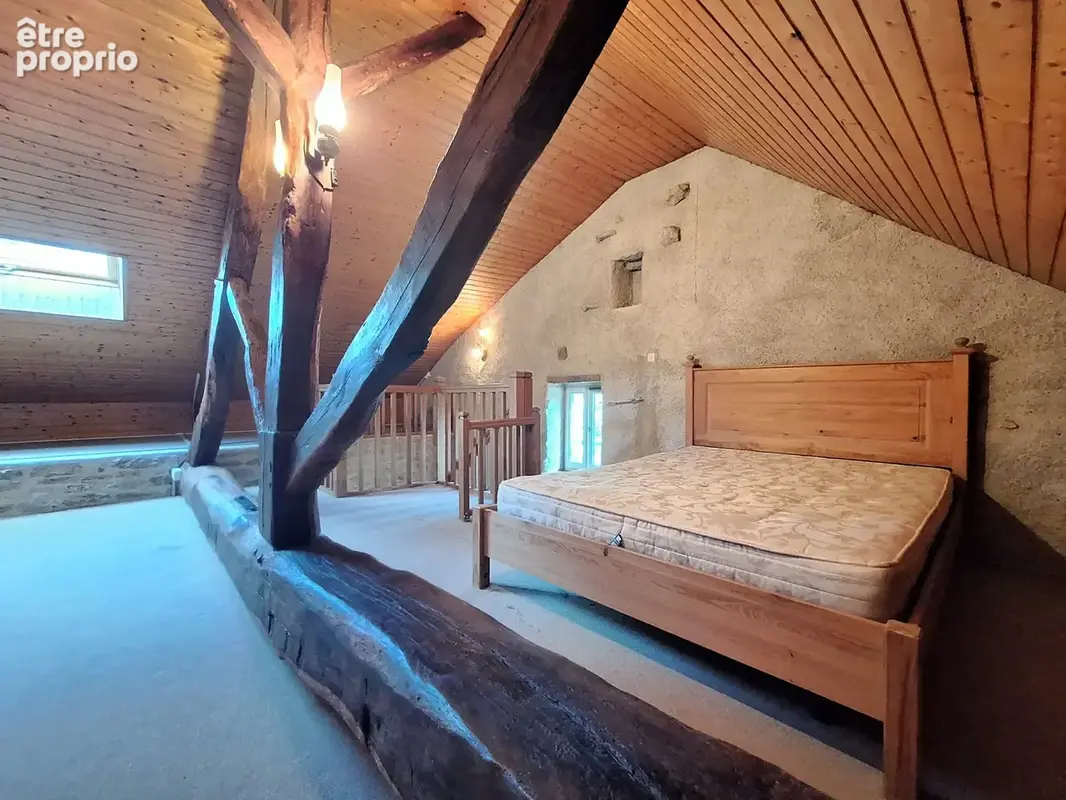 Maison en pierre de 3 chambres avec grand jardin et dépendances - photo 9