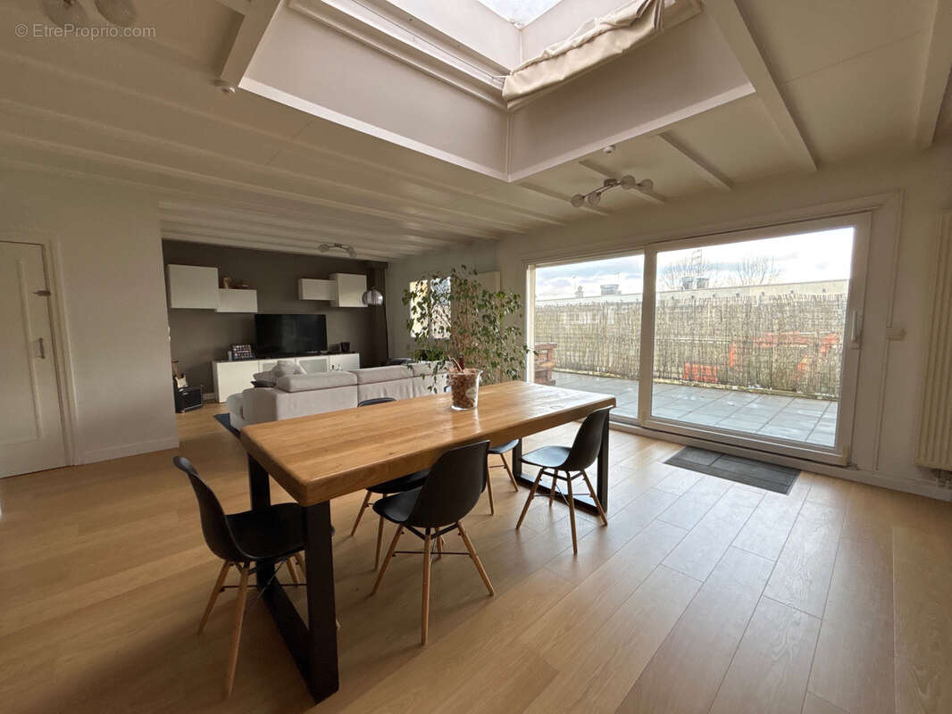 Appartement à ACHICOURT