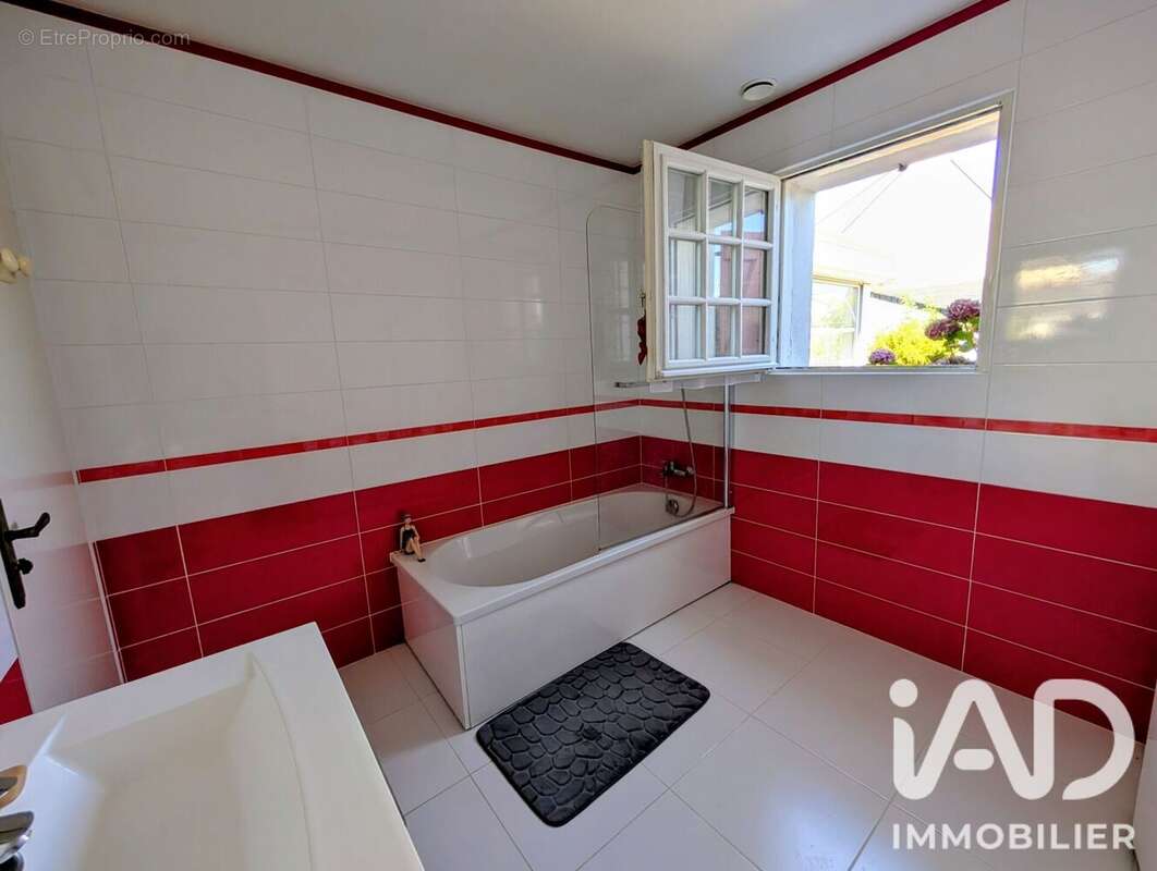 Maison 107 m² à Belz  - photo 9