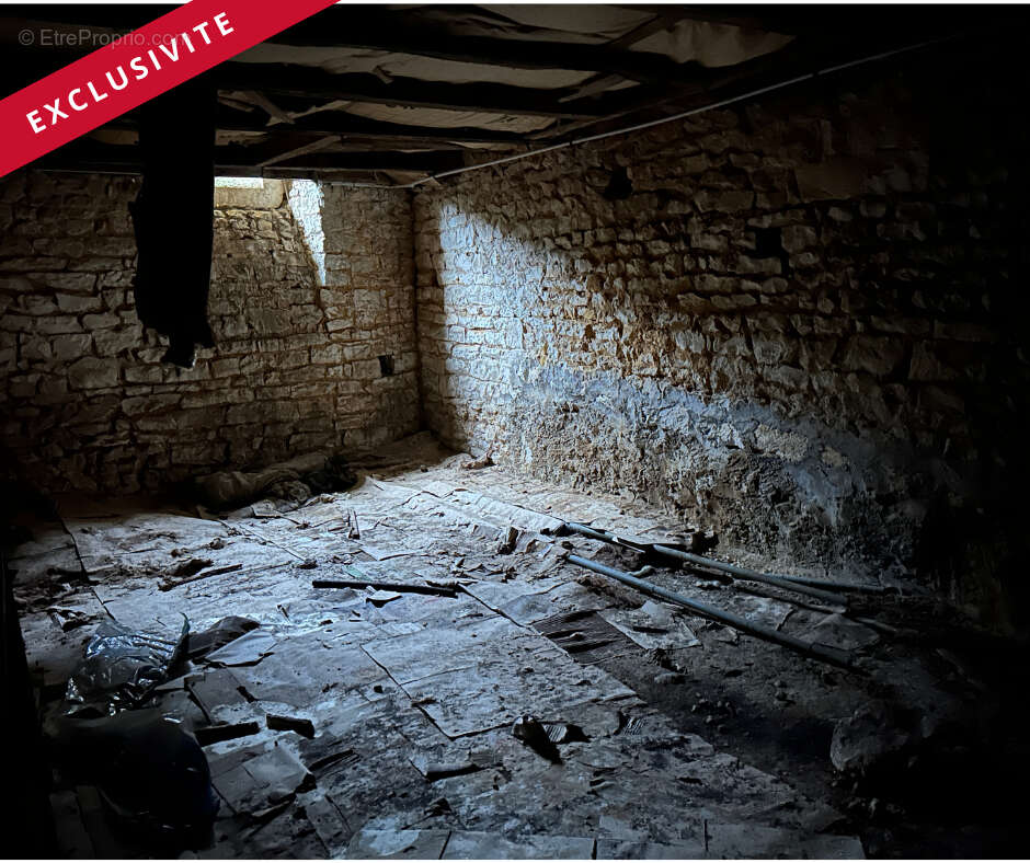 Maison à CHAMPNIERS