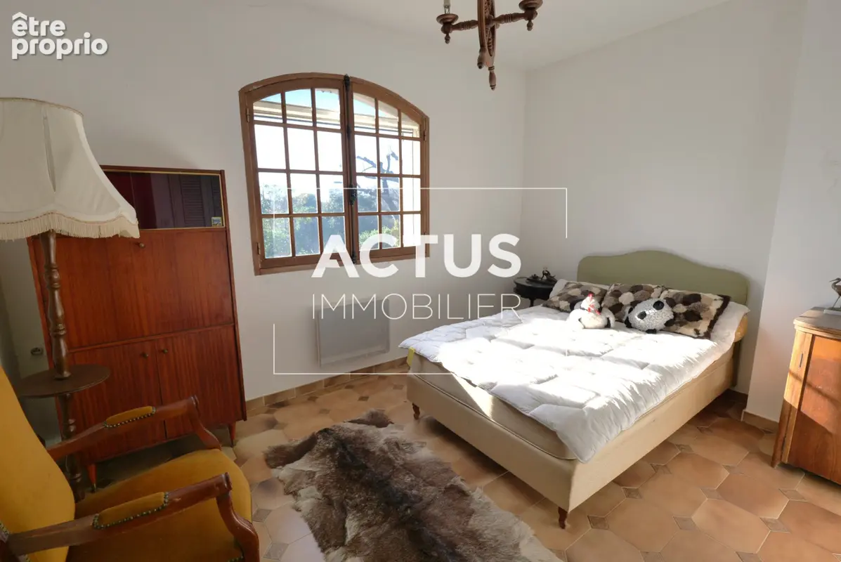 Maison 6 pièces 140 m² à vendre à Salon-De-Provence (13300) - photo 7