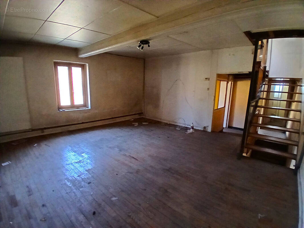Maison à THURINS