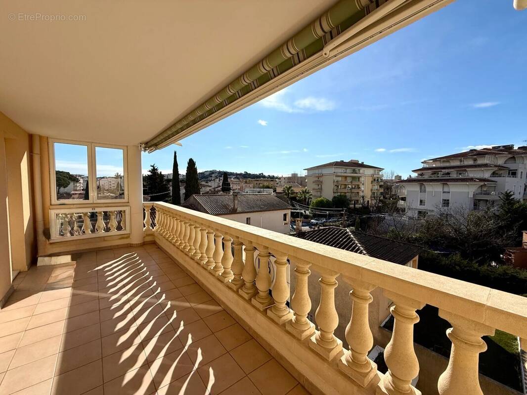 Appartement à SAINT-RAPHAEL