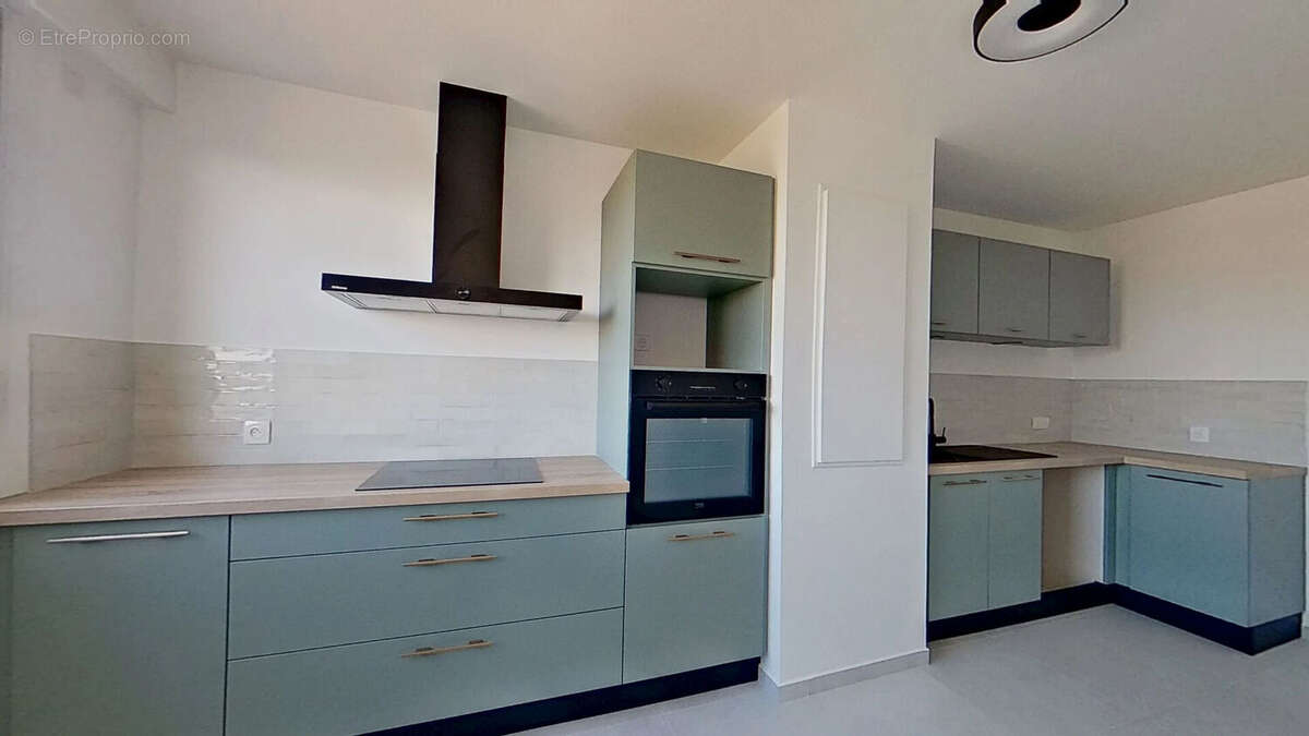 Appartement à LYON-8E