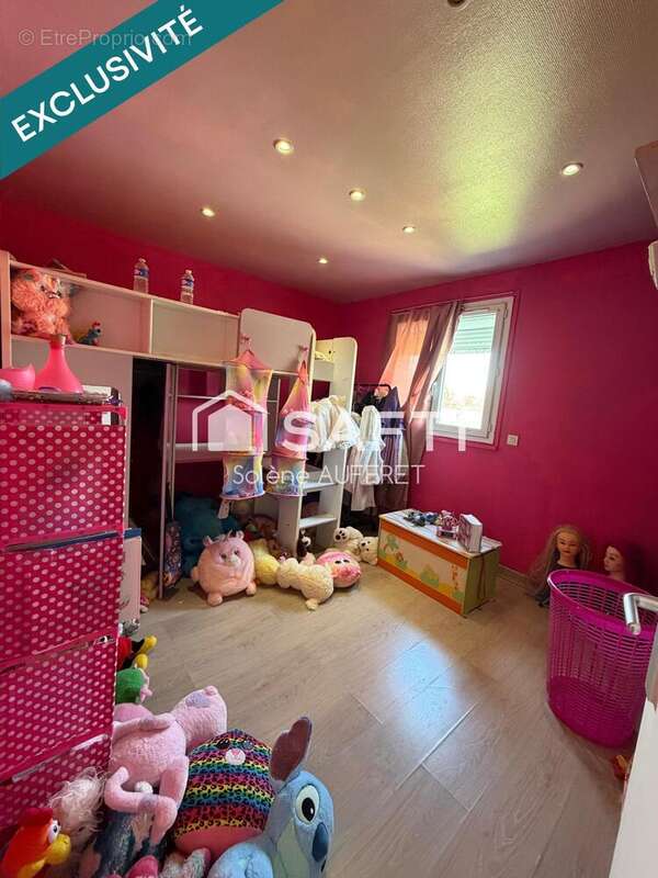 Maison 64 m² à Yvecrique  - photo 6