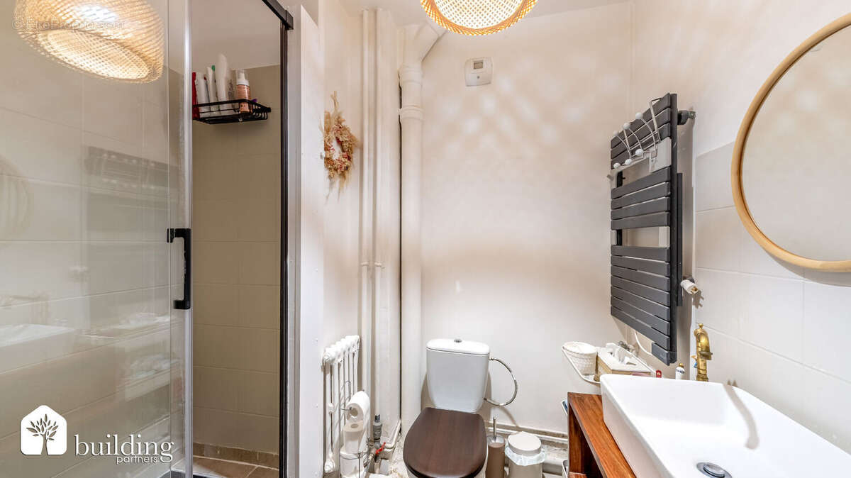 Appartement à LEVALLOIS-PERRET