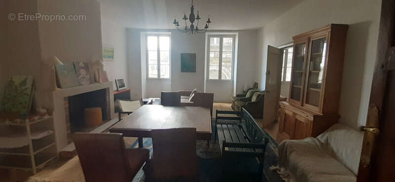 Maison à MONTPEZAT-DE-QUERCY