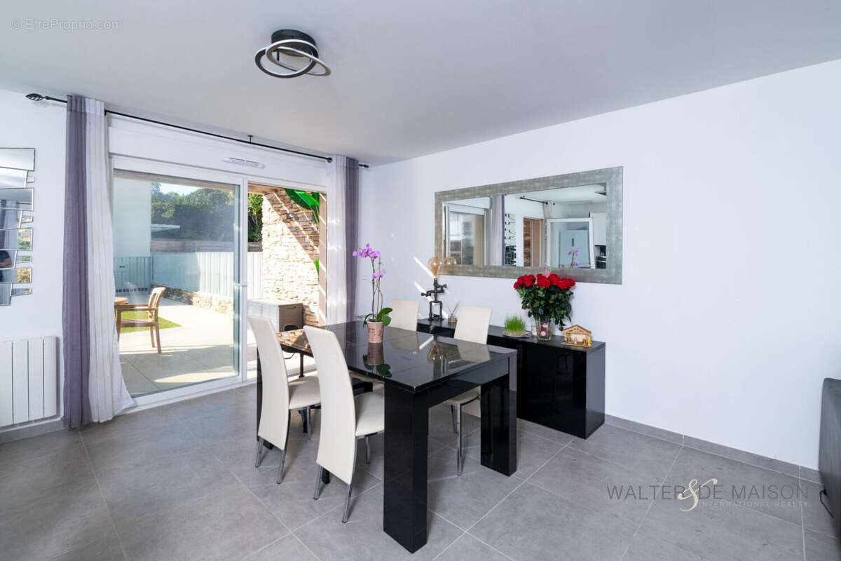 Maison à CARQUEIRANNE