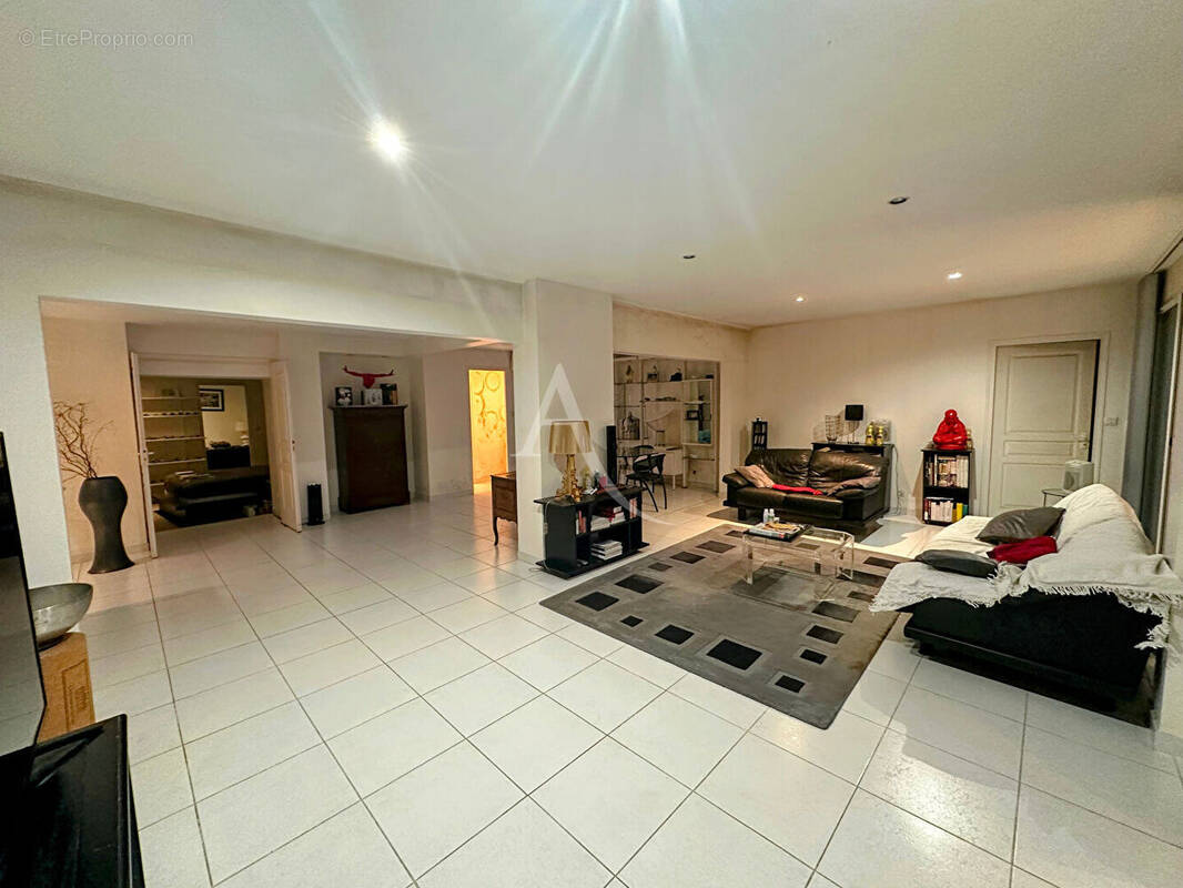 Maison à SAINT-JEAN-DE-BRAYE