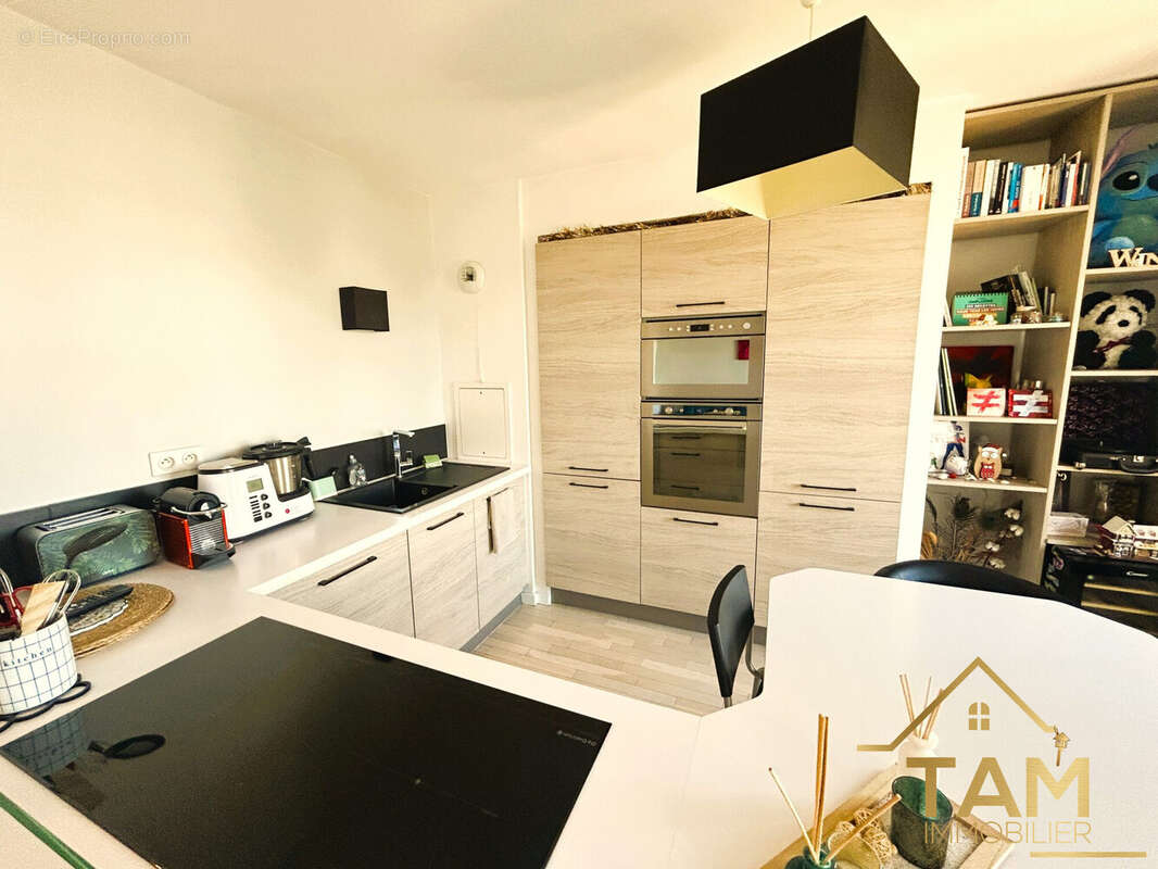 Appartement 60 m² à Saint-Cyr-L'ecole  - photo 4