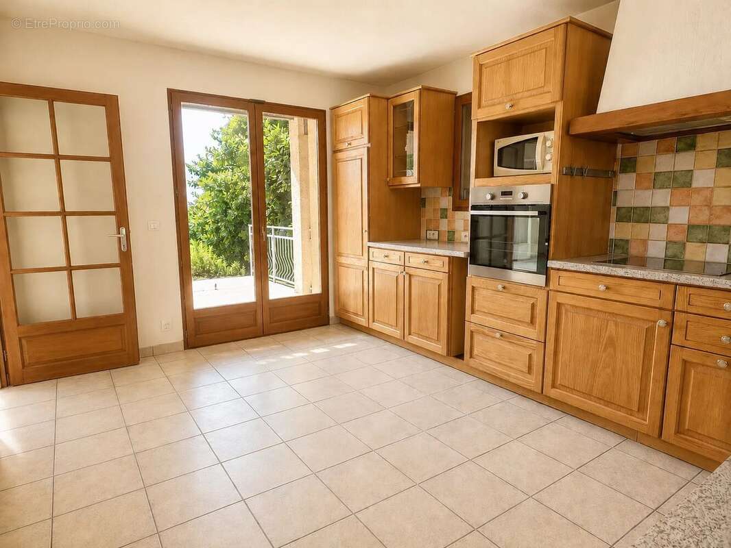 Maison T5 - 160 m2 - vue dégagée - photo 7