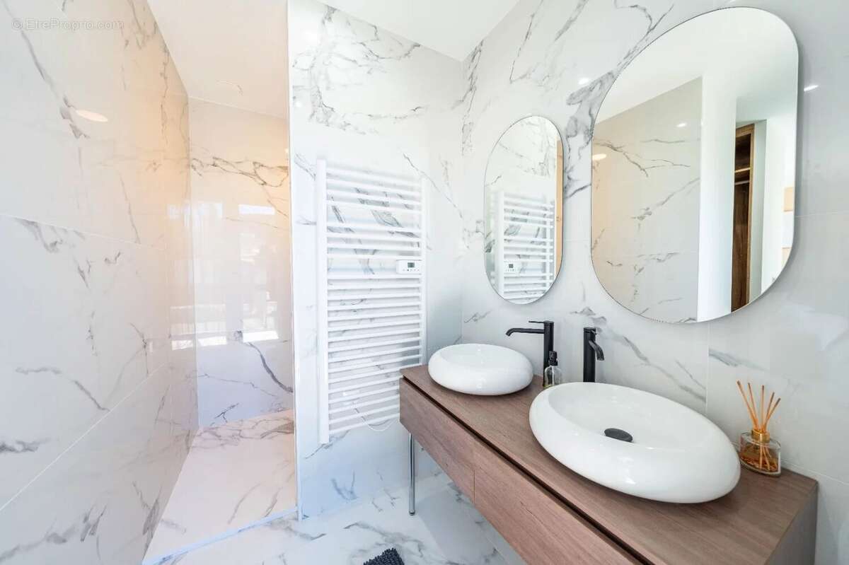Maison à MOUGINS