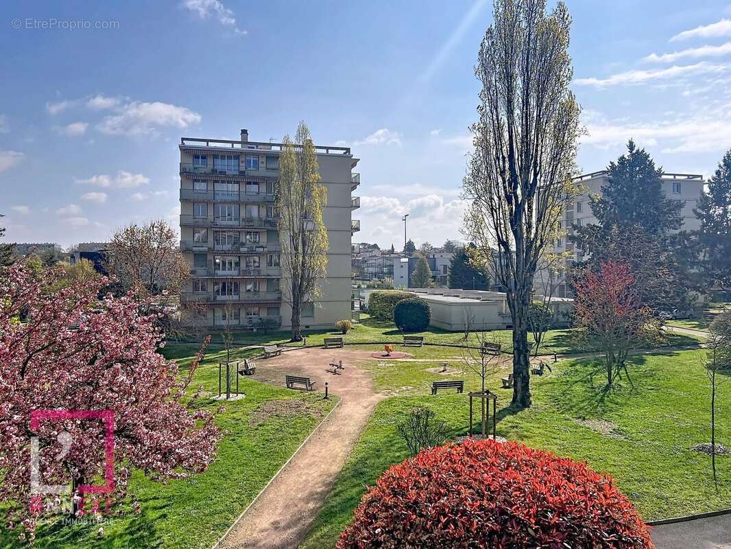 Appartement à FONTAINES-SUR-SAONE
