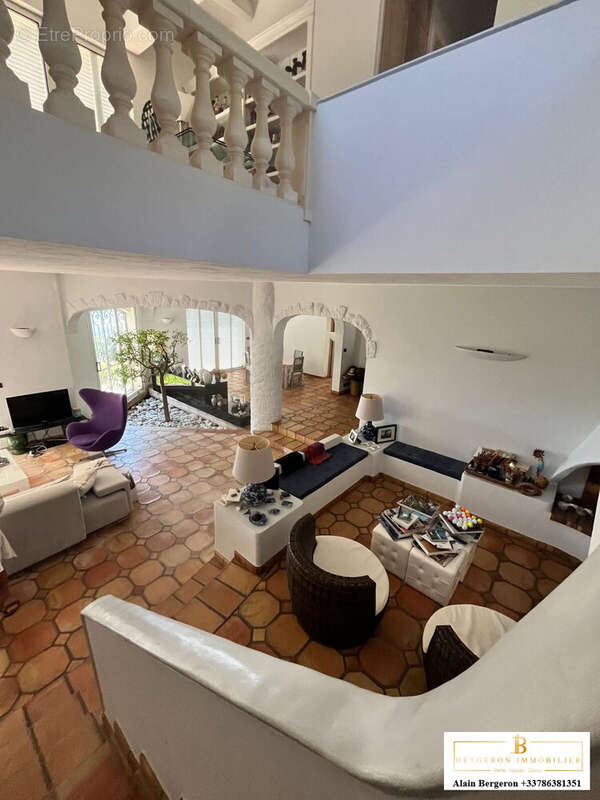 Maison 225 m² à Cabris  - photo 5