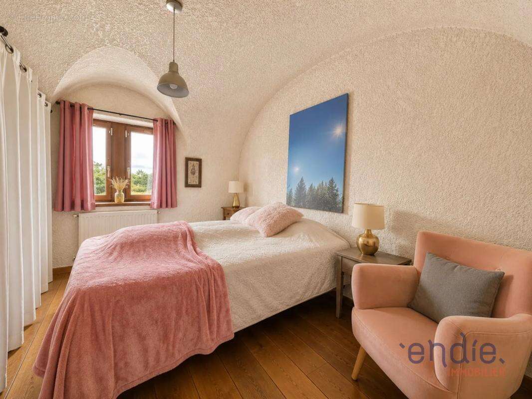 Maison de 6 pièces de 164,16 m² à Chaume-et-Courchamp - photo 5