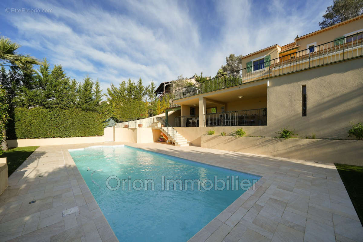 Maison à MANDELIEU-LA-NAPOULE