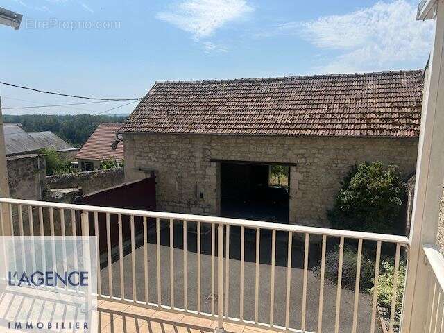 Maison à CONDE-SUR-AISNE