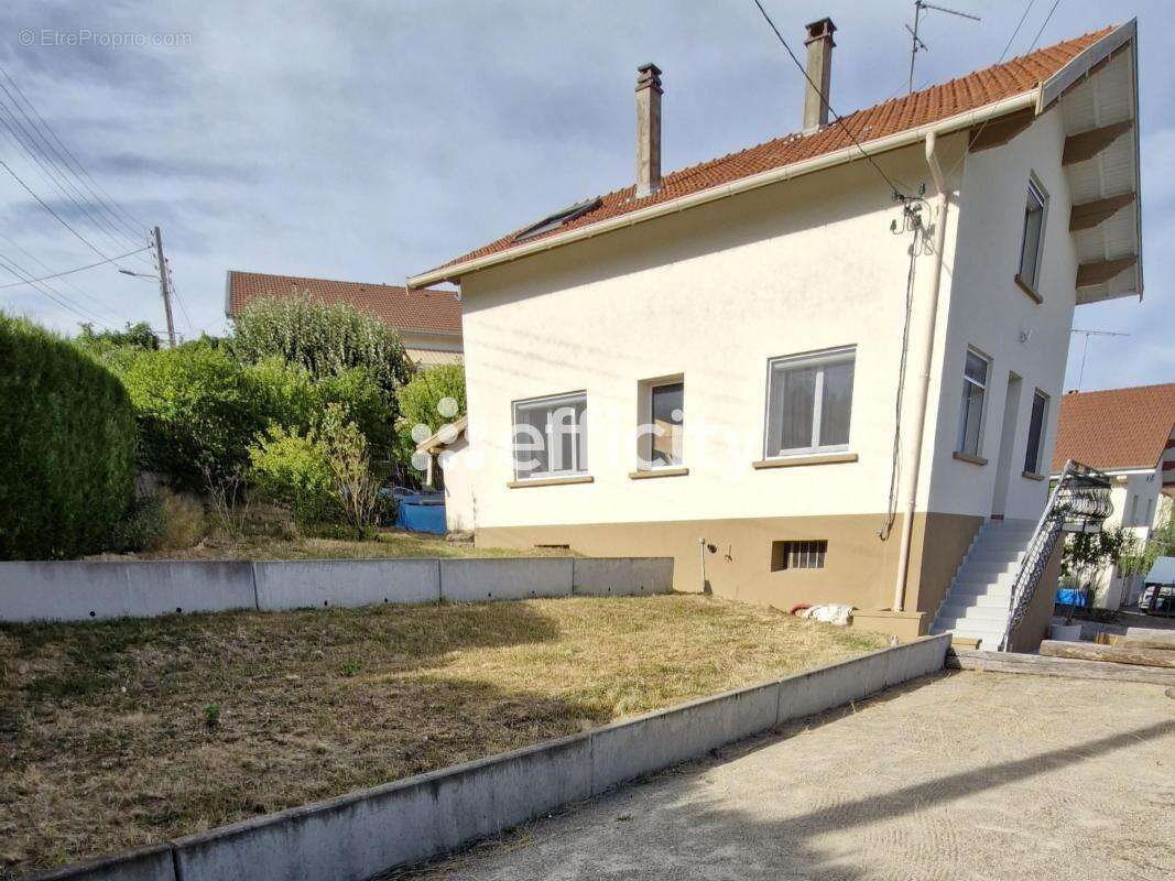 Maison à LA COTE-SAINT-ANDRE