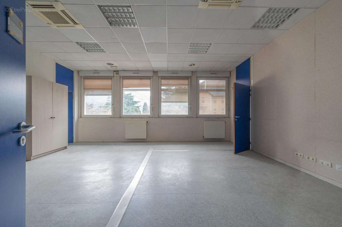 Commerce à ALBERTVILLE