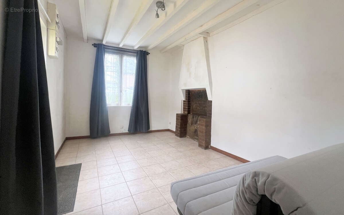 Maison à ABONDANT