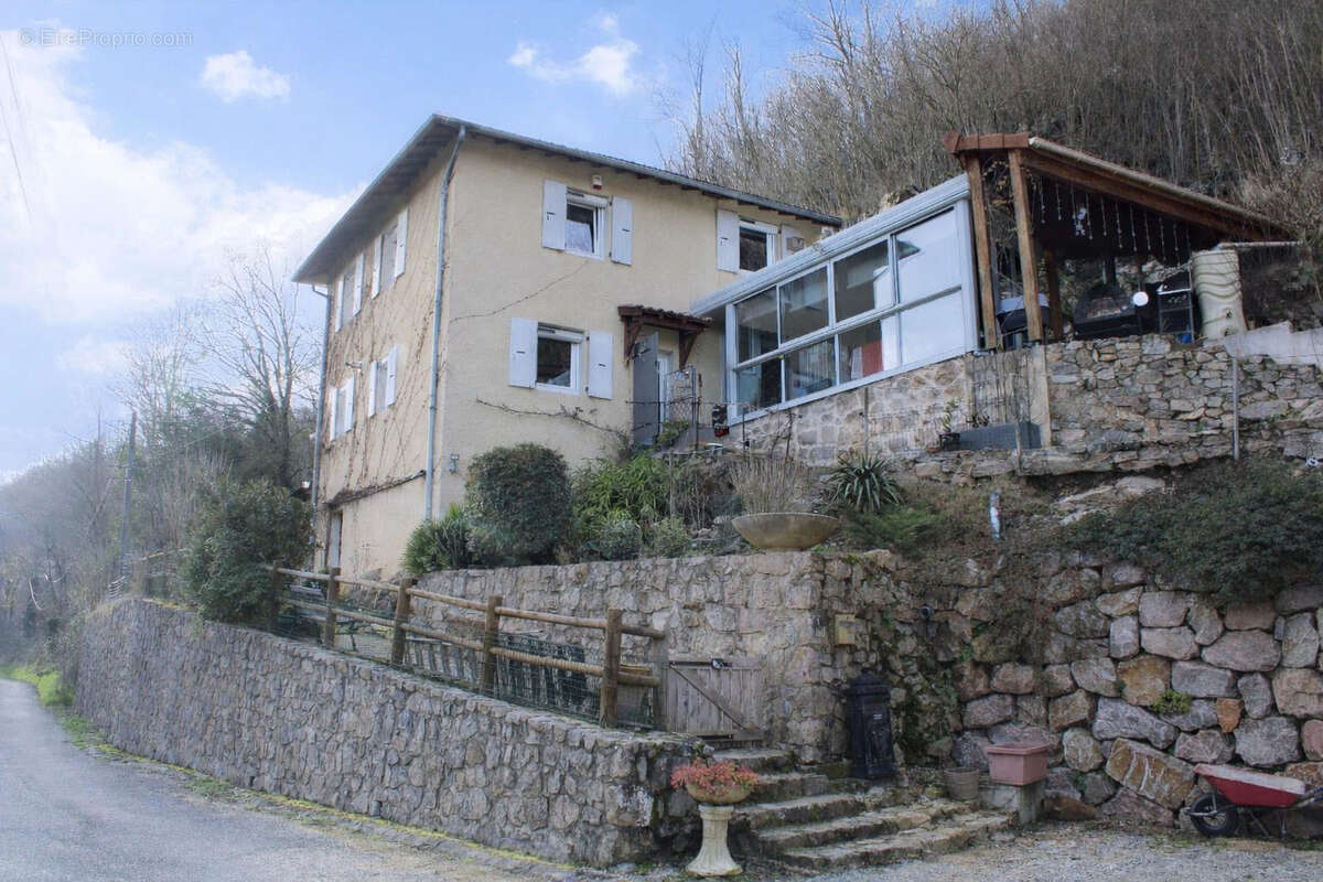 Maison à COLOMBIER-LE-VIEUX