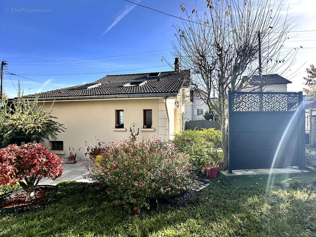 Maison à FRANCONVILLE