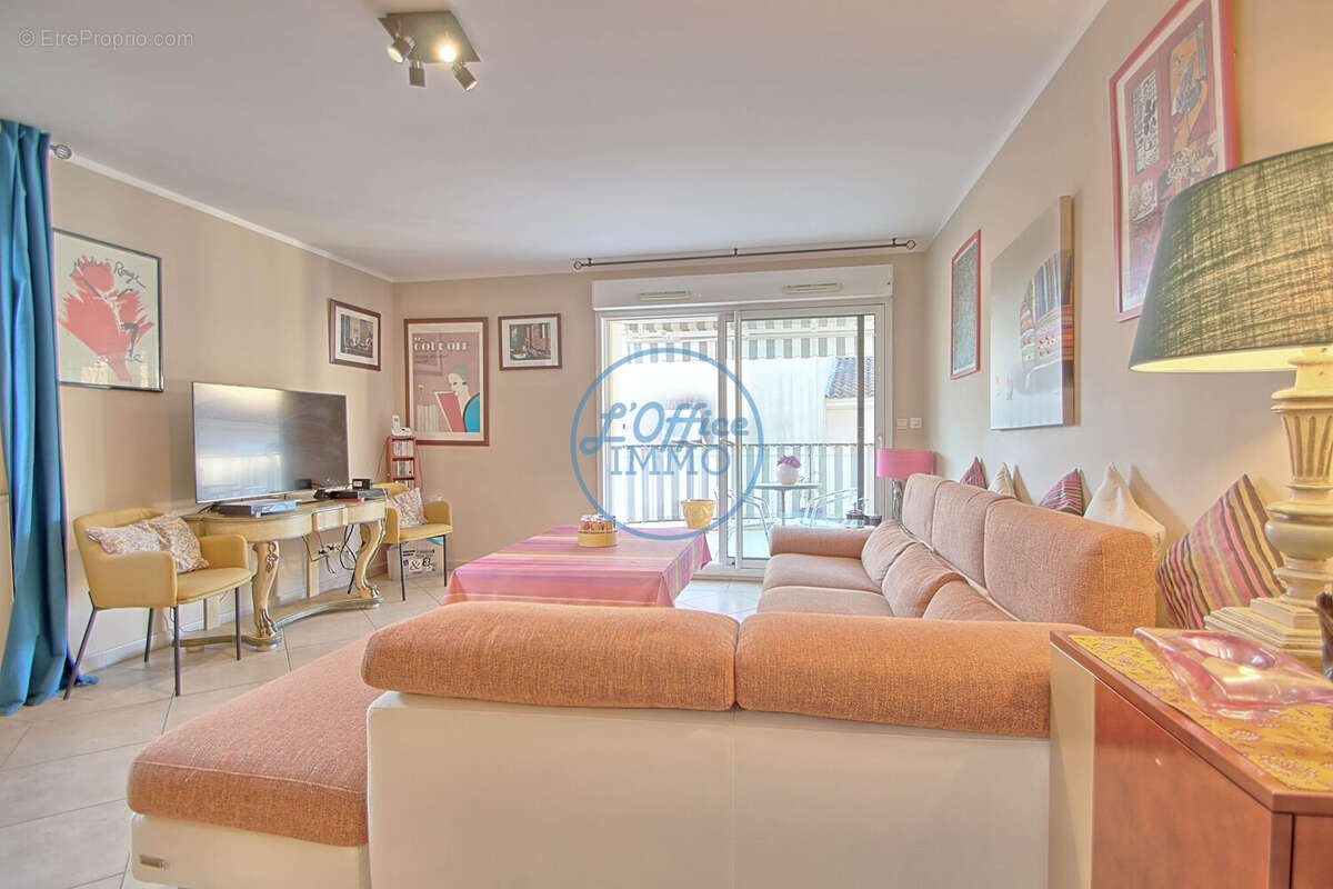 Appartement à CARQUEIRANNE