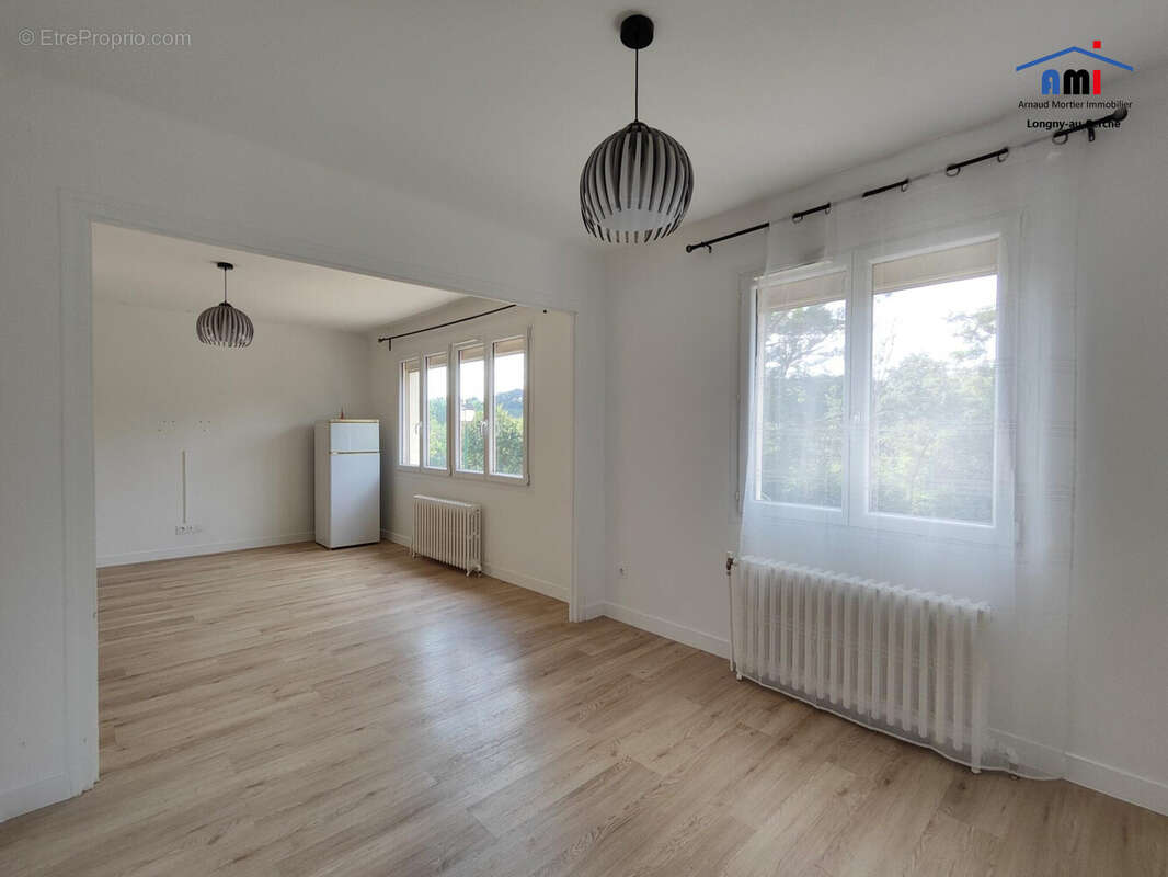 Maison à LONGNY-AU-PERCHE