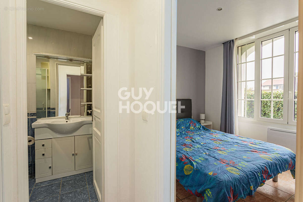 Appartement t3 bis avec parking a 5 min a pied de la plage - photo 9