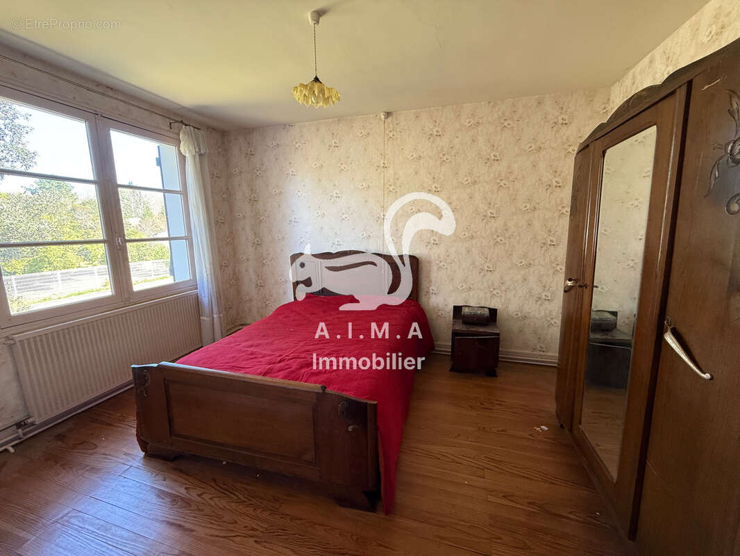 EXCLUSIVITE  Mios bourg, toutes commodités à pieds, maison à étage avec jardin - photo 5