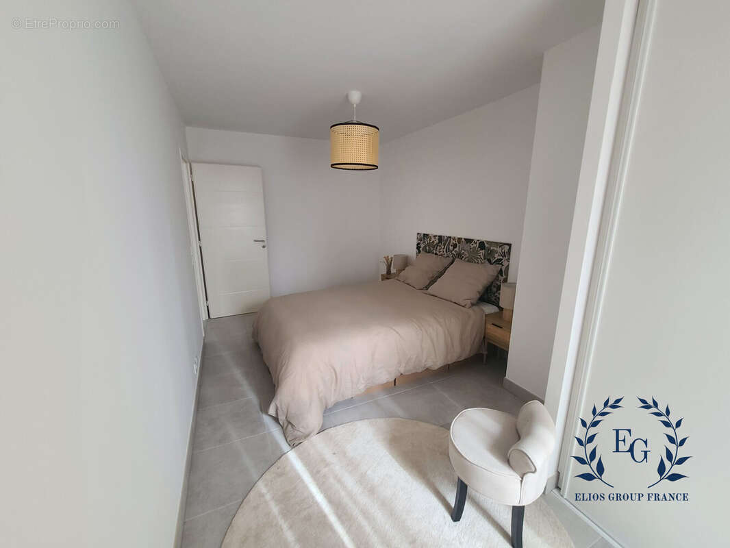 Appartement à LA LONDE-LES-MAURES