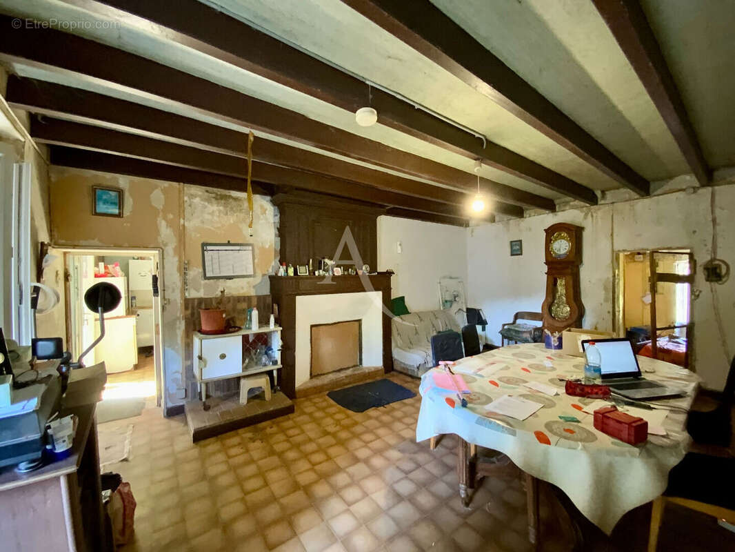 Maison à SAINT-CIERS-DU-TAILLON