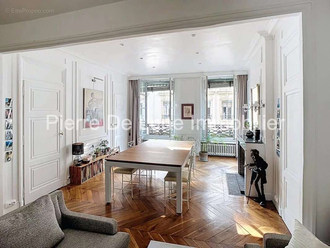 Appartement à LYON-1E