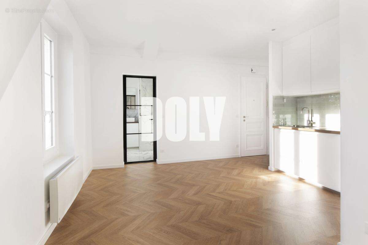 Appartement à PARIS-10E