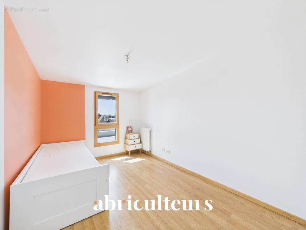Maison familiale d'architecte de 219M2 en vente à Rezé, rue de l’Aérodrome (44400) - photo 15